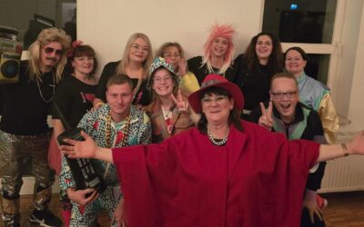 Weihnachtsfeier bei Schwester Bianca Pflegedienst – Ein Abend voller Farbe, Freude und Teamgeist
